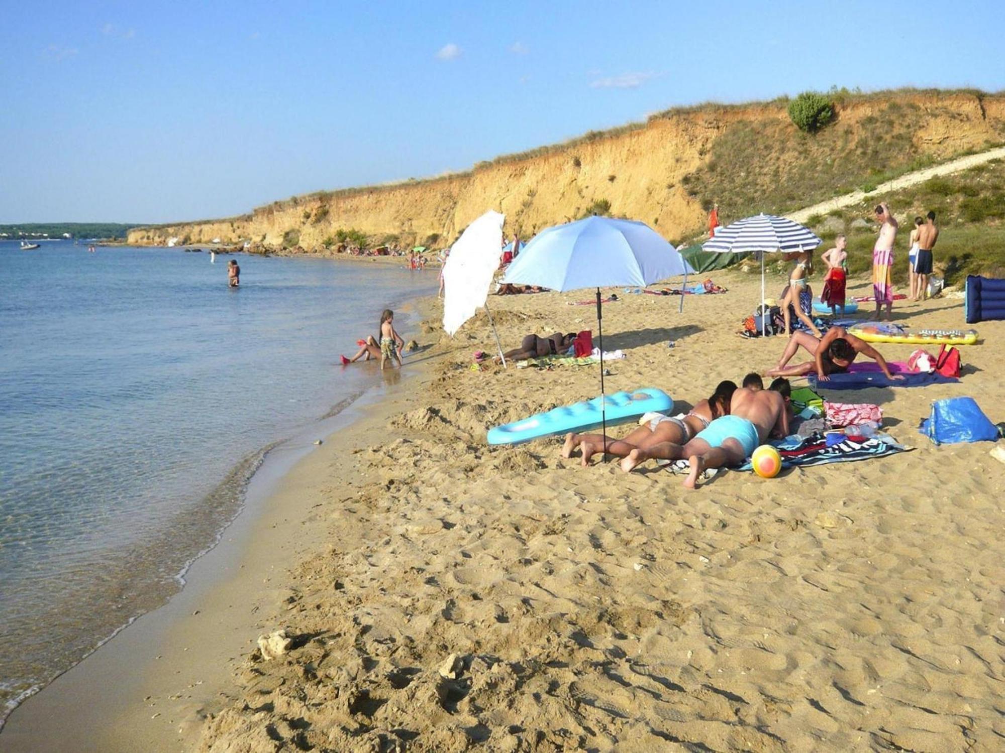 Apartments Ljilja In Privlaka, Near Sandy Beach 普利拉卡 外观 照片