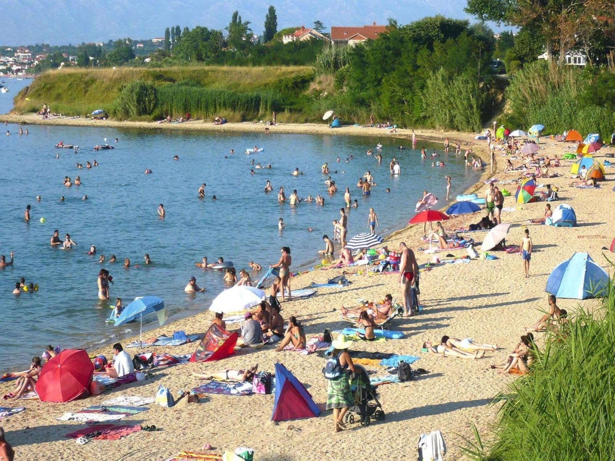 Apartments Ljilja In Privlaka, Near Sandy Beach 普利拉卡 外观 照片